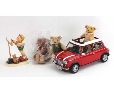 Steiff and M J Hummnl, Little Maestro, with certificate in original box and packaging and a modern Steiff Mini Cooper set, wi