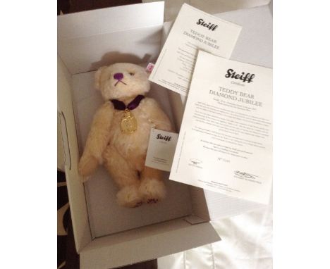 A modern Steiff Diamond Jubilee bear, 26cm, with certificate, together with a modern Steiff The Queen's 80th Birthday bear, 2