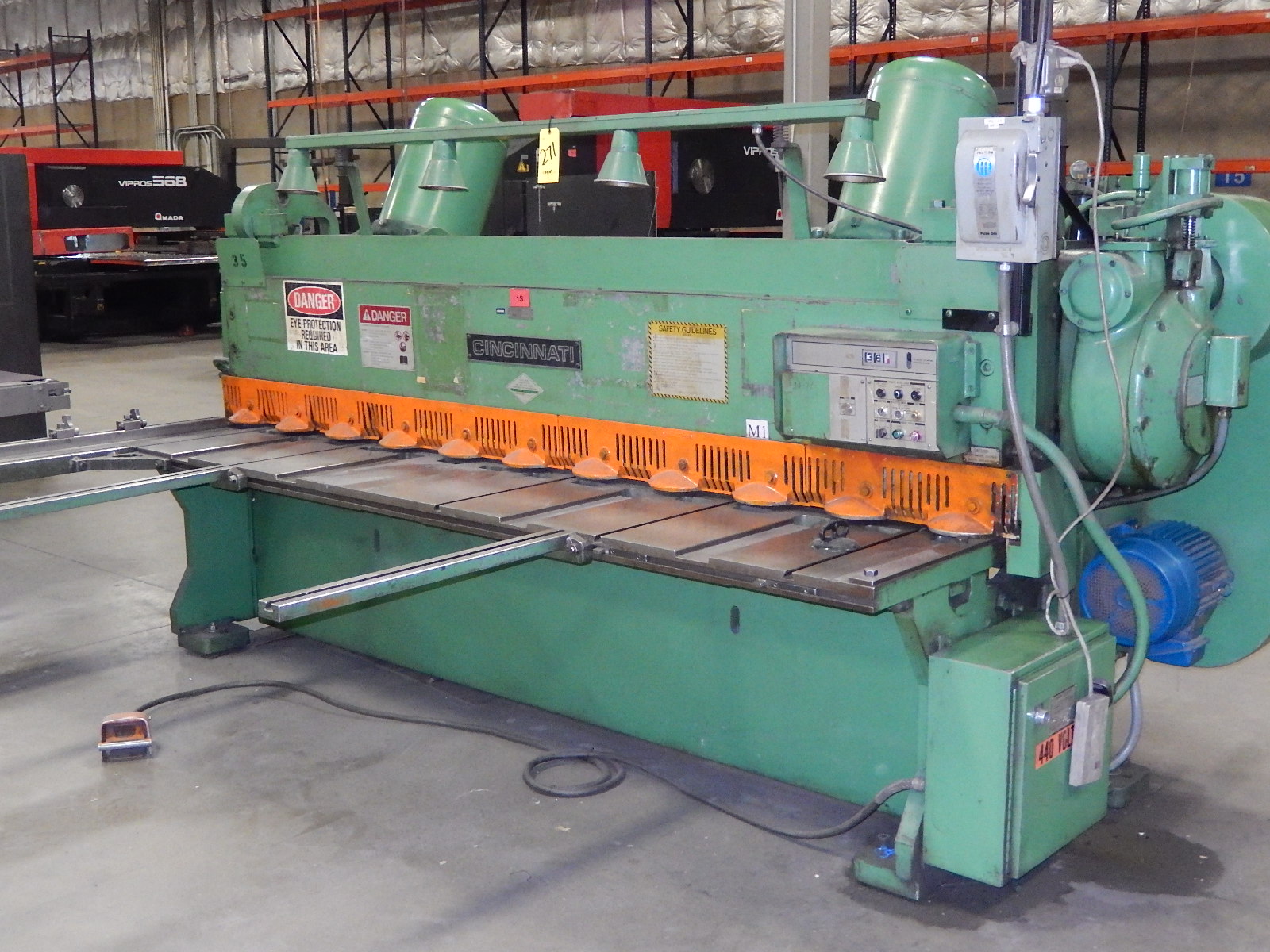 Cincinnati 10 ft. x 1/4 in. Power Squaring Shear Model 2CC-10, S/N ...