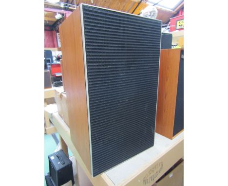 A Leak 2060 speaker