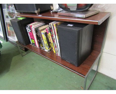 A Bang &amp; Olufsen hi-fi/record shelf in rosewood finish