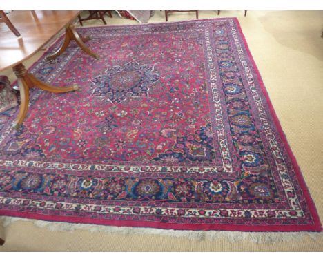 A rose ground fine handmade Persian Keshan carpet  - signed - 3.60 m x 3.20 m
