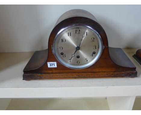 An oak case mantel clock eight day with Westminster and Whittington chimes
Condition report: Working 