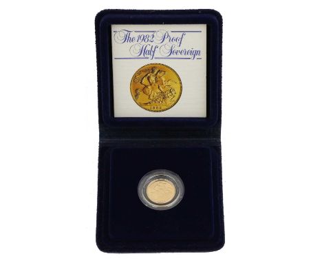 Elizabeth II, Proof Half Sovereign 1982, obv. Machin portrait of the Queen, rev. Pistrucci, encapsulated in Royal Mint case o