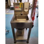 S/S Single Bowl Sink, Overall Dims.: Approx. 20 In. L x 19 In. W x 46 In. H, with Motion Detection