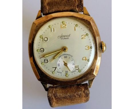 A vintage Accurist 9ct gold manual wristwatch, subsidiary seconds hand, 32mm, stamped 375, on replacement leather strap, in w