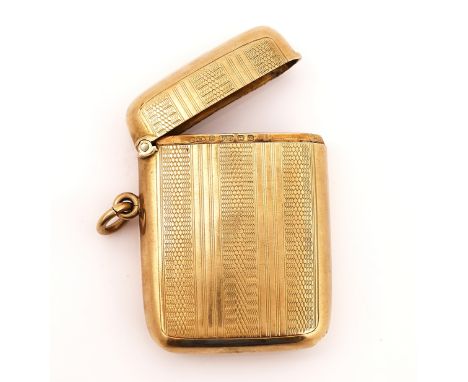 A 9CT GOLD CURVED RECTANGULAR VESTA CASEWith engine turned decoration, fitted with a suspension loop, Birmingham 1924, gross 