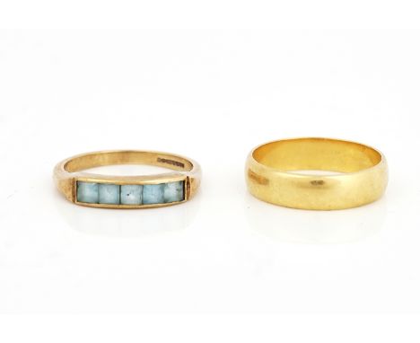 A 18CT GOLD WEDDING RING AND ANOTHER RING (2)The 18ct gold wedding ring undecorated, London 1985, ring size P, weight 4.3 gms