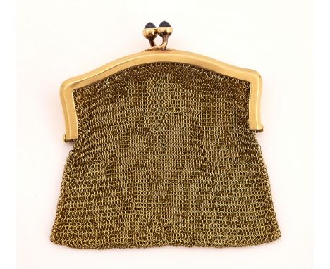 A EUROPEAN GOLD CHAIN MESH PURSEThe curved mount fitted with cabochon blue gems to the snap clasp and with a short length of 