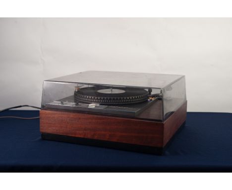 ORIGINAL GARRARD 401 RECORD PLAYER TURNTABLE, with original SME model 3009 tone arm, Empire 1 stylus, including fitted magnal