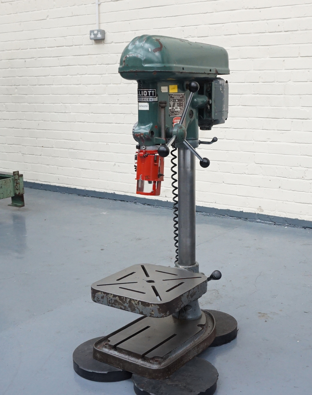 An Elliott Progress No.1 Pillar Drill No. BEC 090636 337.