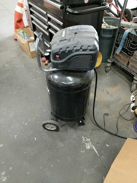 Husky 947265 20 Gal. 175 PSI Air Compressor