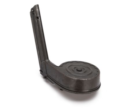 A FIRST WORLD WAR 32-ROUND SNAIL-DRUM MAGAZINE FOR A LUGER P08 LANGE or ARTILLERY PISTOL, no. 418782, circa 1917, second type