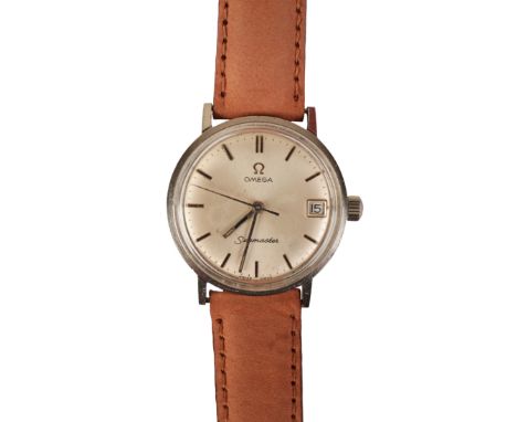 OMEGA SEAMASTER: A GENTLEMAN'S STAINLESS STEEL WRISTWATCHwith manual wind movement, the silver dial with gilt baton numerals 