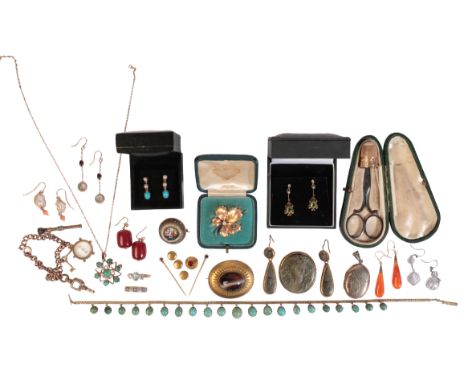 A COLLECTION OF JEWELSincluding a curb link bracelet in 9ct gold, suspending four charms; together with a banded agate brooch