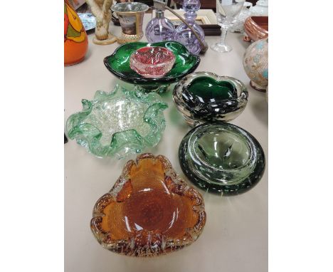 Six various pieces of art glass in the coloured and bubble Whitefriars design