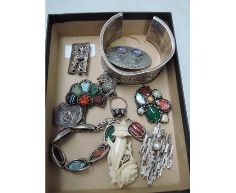 A small selection of costume jewellery including Egyptian style white metal cuff bangle, Celtic style jewellery, white metal 