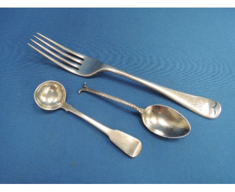 An Irish silver salt spoon of fiddle back pattern, Dublin 1825, James Brady, and two pieces of HM silver flatware