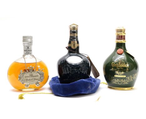 Whyte &amp; Mackay 12 Year Old De Luxe Blended Scotch Whisky To Commemorate the Royal Wedding of Charles &amp; Diana 40% 75cl