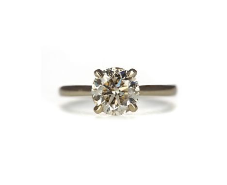 DIAMOND SOLITAIRE RING, the round brilliant cut diamond of approximately 2.20 carats, marked 750, size L 1/2, 3.9g