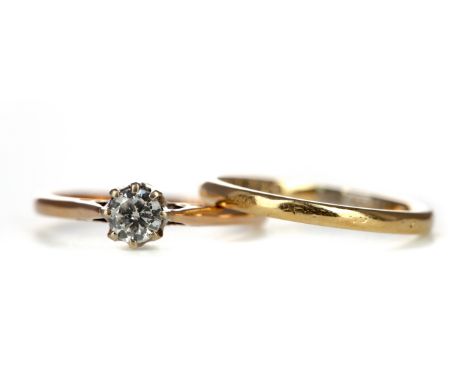 DIAMOND SOLITAIRE RING, set with a round brilliant cut diamond of approximately 0.30 carats, size L, marked 18CT and PLAT, al