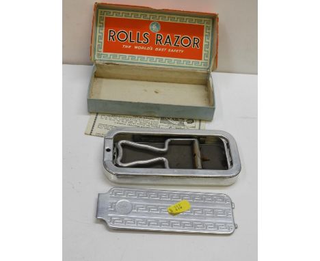 Boxed Vintage Rolls Razor 