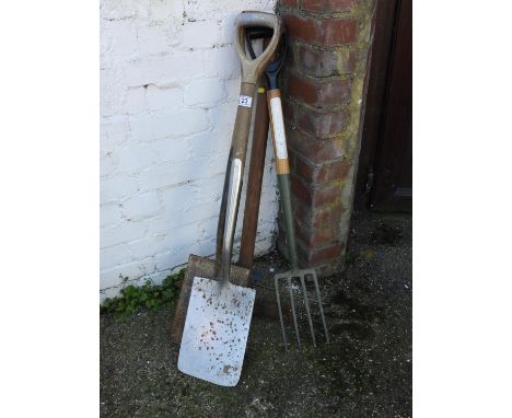 Quantity of Garden Tools 
