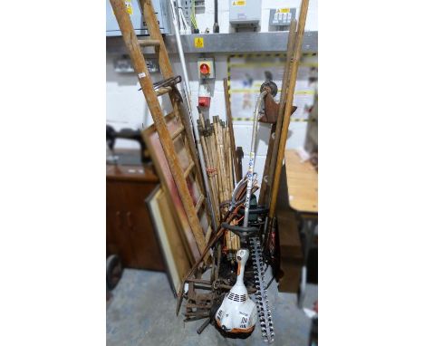 Collection of garden tools&nbsp;to include a Stihl petrol powered strimmer, a Bosch PHS66G hedge trimmer, various forks, a la
