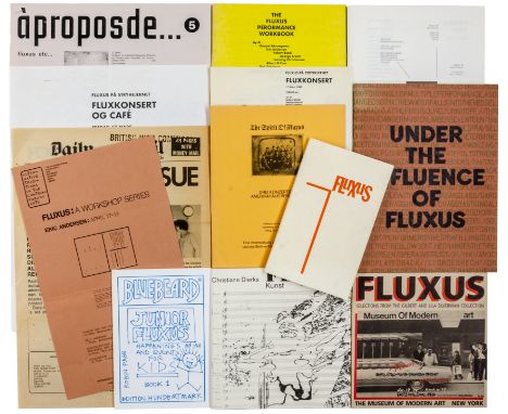 FLUXUS. Sammlung von 5 Plakaten, zahlreichen Kleinschriften, Einladungskarten, Programmen, Zeitschriften etc. zu Fluxus-Künst