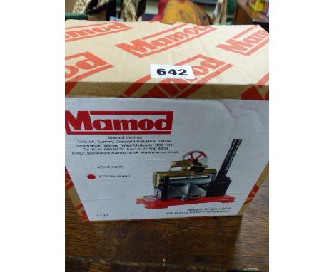 A MAMOD LIVE STEAM ENGINE SP2, BOXED.