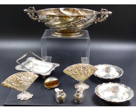 AN ANTIQUE VICTORIAN SILVER AQUATIC REPOUSSE DECORATED TWO HANDLED BOWL FOR CHARLES STUART HARRIS, DATED 1899 TOGETHER WITH A
