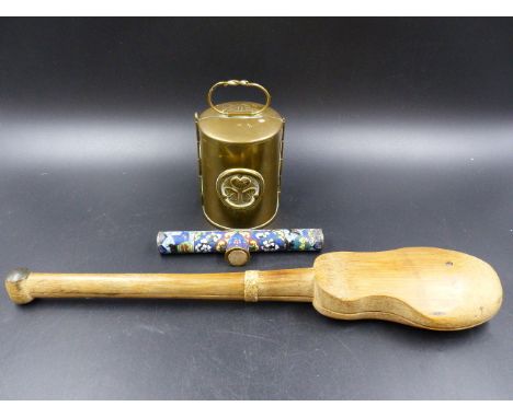 A CHINESE CLOISONNE WALKING STICK HANDLE, A BAMBOO CASED BALANCE SCALE WITH WEIGHTS AND A JAPANESE BRASS CASED NEST OF PORCEL