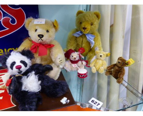 A STEIFF JOINTED TEDDY BEAR AND THREE MINIATURE STEIFF BEARS TOGETHER WITH TWO HERMANNS TEDDY ORIGINALS.  (6)