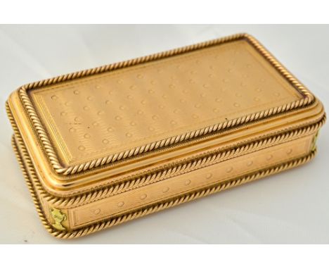 A George III 18ct gold snuff box of rounded rectangular form, the lid, base and sides engraved with engine turned decoration 