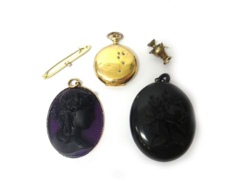 A lady's gold cased, keyless wind, hunting cased fob watch, a gold and platinum fronted bar brooch, mounted with a central pe