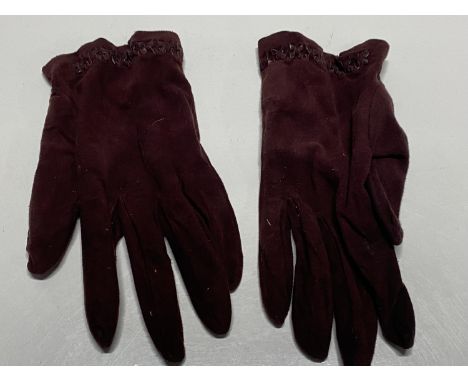 A pair of vintage Harrod's suede ladies gloves