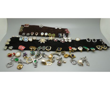 A quantity of vintage clip-on earrings 