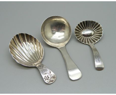 Three early 20th Century silver caddy spoons 