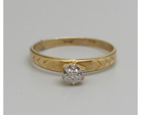 A 10kt gold and diamond ring, 1.4g, N 