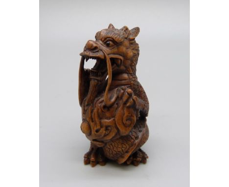 A netsuke, dragon 