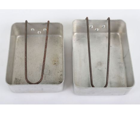 WW2 British Military Mess Tins: Two large type alloy mess tins stamped with maker, arrow and 1939 to side, both with steel ha