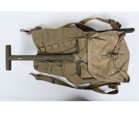 WW2 US Army Doughboy Pack Complete with Bayonet, Meat Can Pouch and T-Handle Shovel, Original US Army webbing equipment, comp