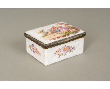 Snuff Box, rectangular shape. Copper mount with lid. Painted scene and flowers on enamel. German 18th Century. 8 x 6,5 x 4 cm