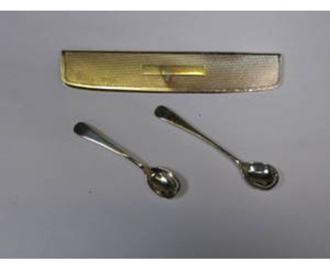 TWO SMALL SILVER SALT SPOONS AND MACHINE TURNED SILVER COMB HOLDER 