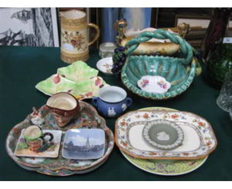 PARCEL OF VARIOUS CERAMICS INCLUDING ORIENTAL PLATES, TWO ROYAL DOULTON CHARACTER JUGS, COPENHAGEN, WEDGWOOD, SHELLEY, CARLTO