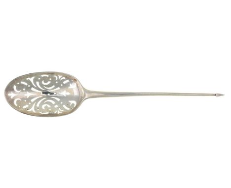 A GEORGE III SILVER MOTE SPOON OF LARGE SIZE&nbsp;20.4cm l, maker's mark worn, London 1776, 1oz Piercing undamaged, bowl of g