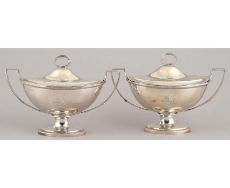 A PAIR OF GEORGE IV OVAL SILVER SAUCE TUREENS AND COVERS&nbsp;with reeded ring handles and crested, 16cm h, by Joseph &amp; R