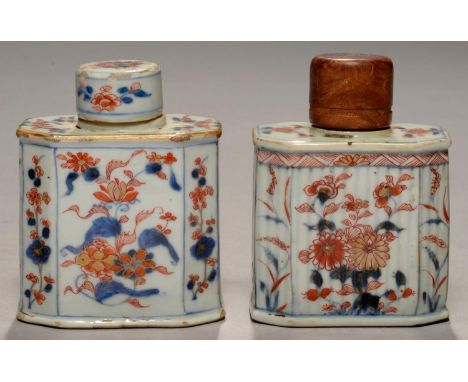 A CHINESE IMARI TEA CADDY AND COVER AND A CONTEMPORARY CHINESE IMARI REEDED TEA CADDY, MID 18TH C&nbsp; 11 and 9.5cm h Some t