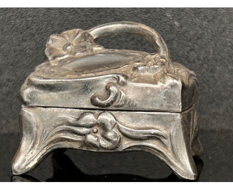 Art nouveau jewel chest 