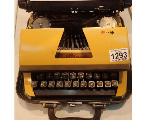 Vintage cased Lilliput typewriter. Not available for in-house P&amp;P, contact Paul O'Hea at Mailboxes on 01925 659133 